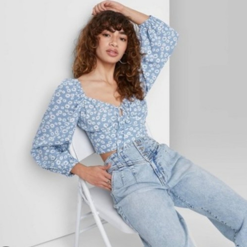 Wild Fable Blue Floral Puff Sleeve Sweetheart Neckline Crop Top